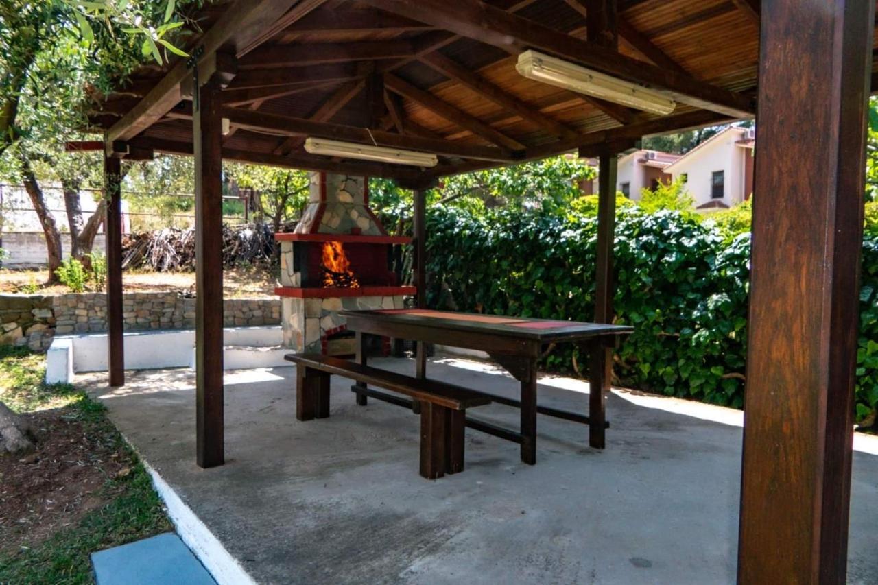 Small Paradise 尼基季 外观 照片